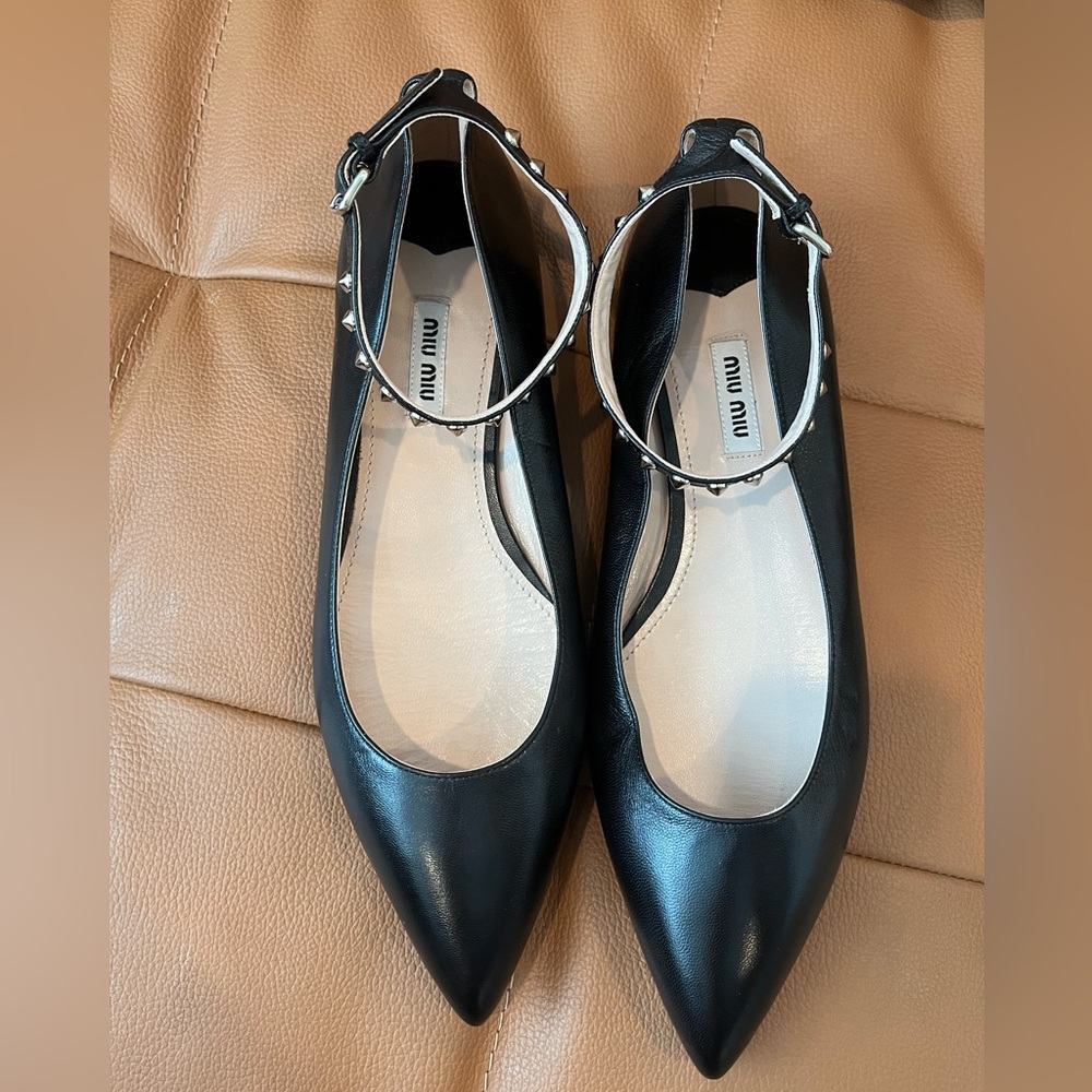 Beautiful Black Italian Leather Miu Miu Ballet Fl… - image 3